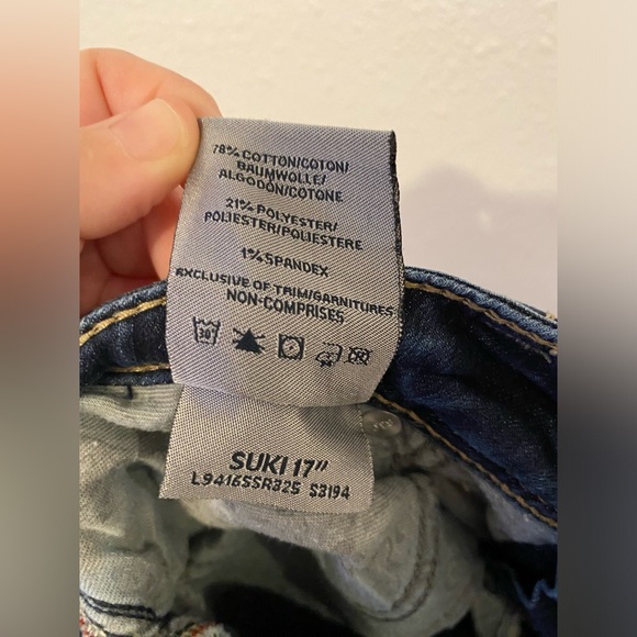 Silver Suki 17” Dark Blue Jeans Distressed faded boot cut W27/L33 - Picture 9 of 9